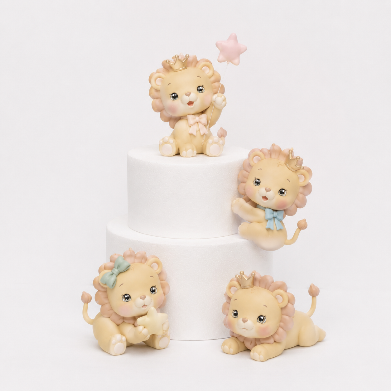 Little Royal Lion Family Topper
